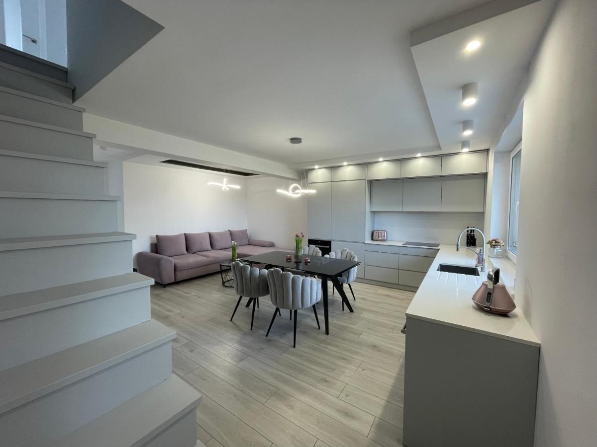 Apartament Luxlook Nowy Sącz Exteriör bild